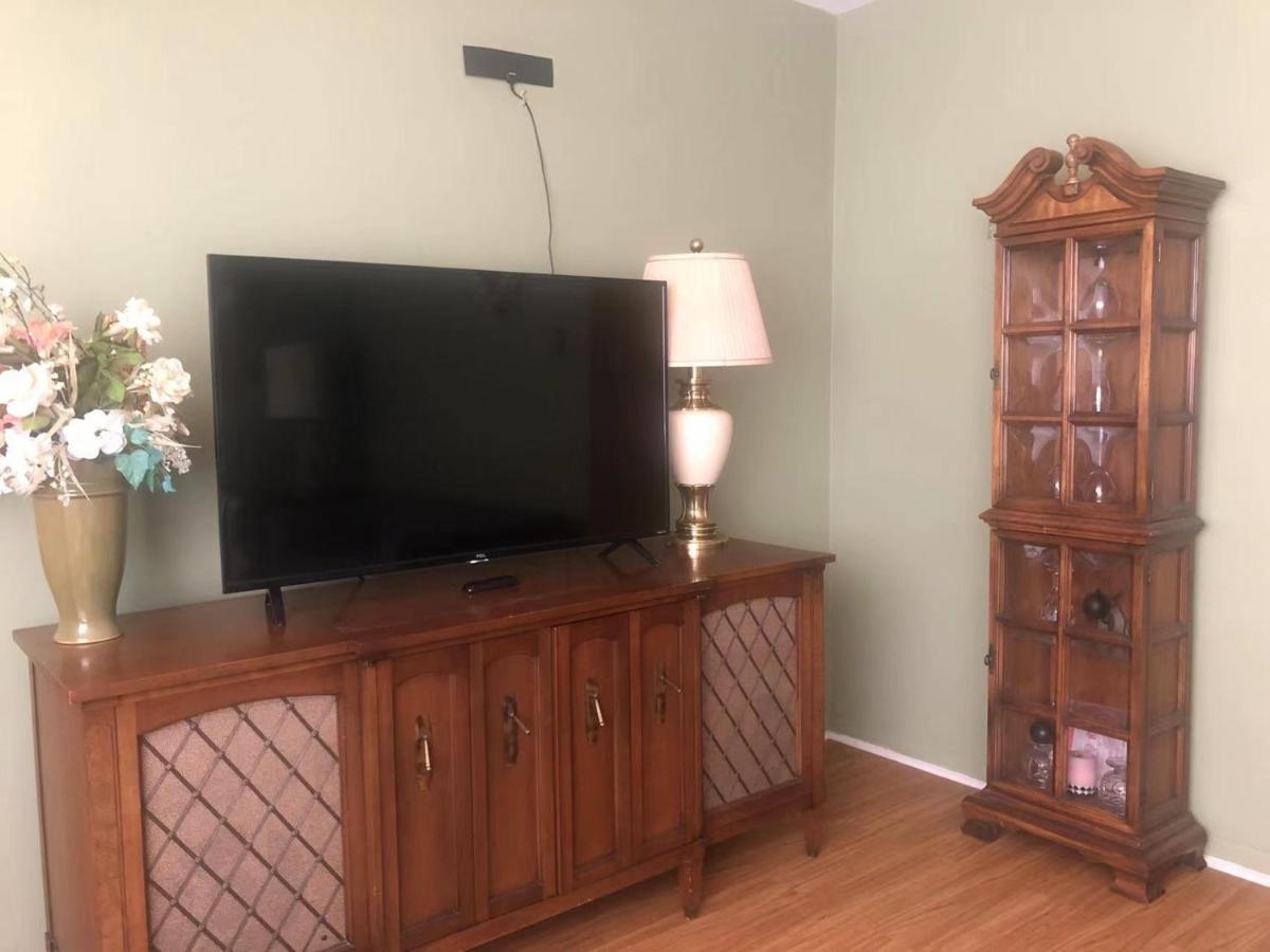 Ethan Golden Llc Chicago Luaran gambar